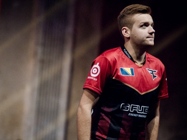 更衣室社会 更衣室社会